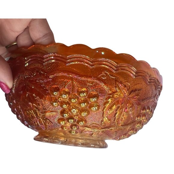 Antique Fenton Marigold Iridescent Carnival Glass Bowl With Grape & Leaf Design - Picture 4 of 12